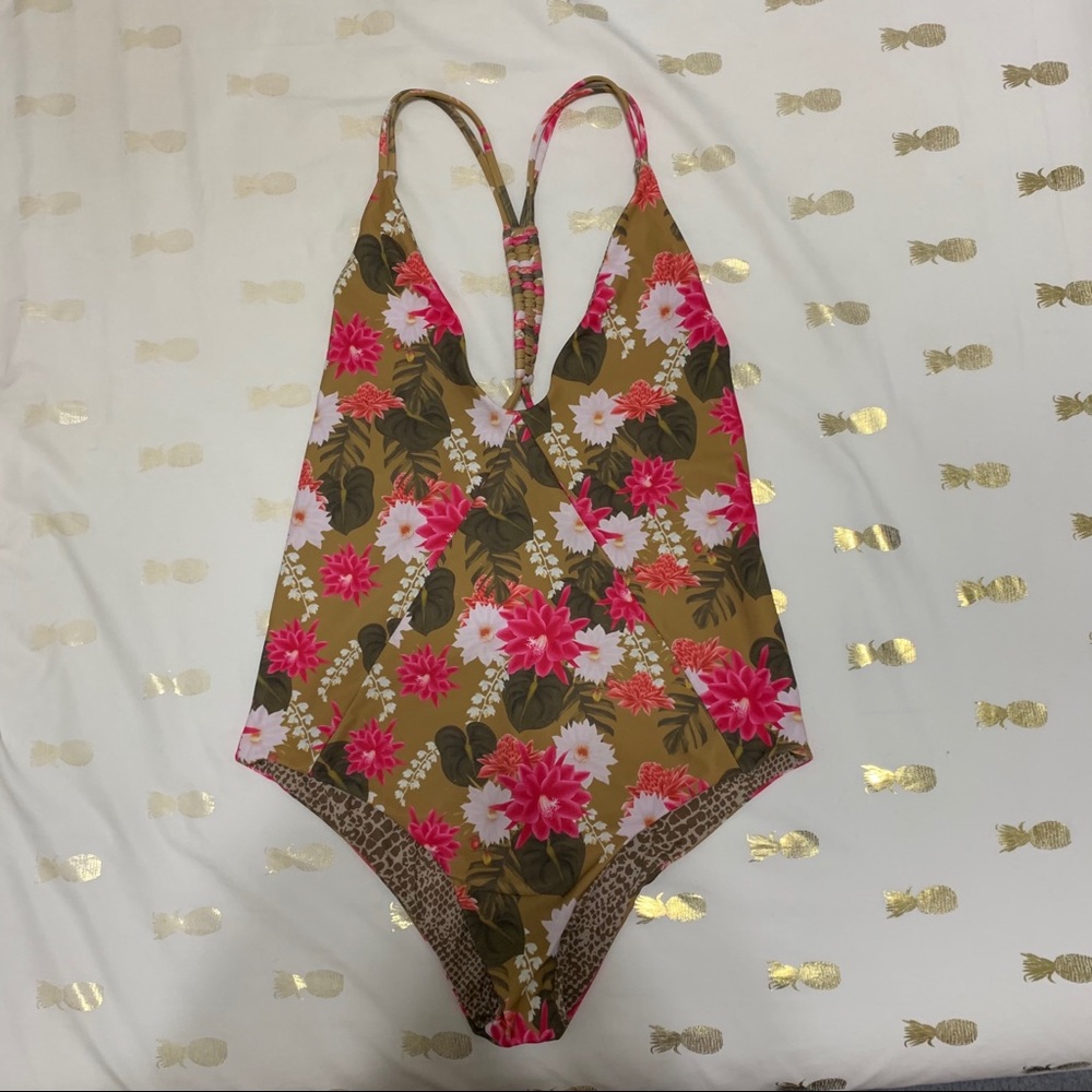 acacia lei day one piece